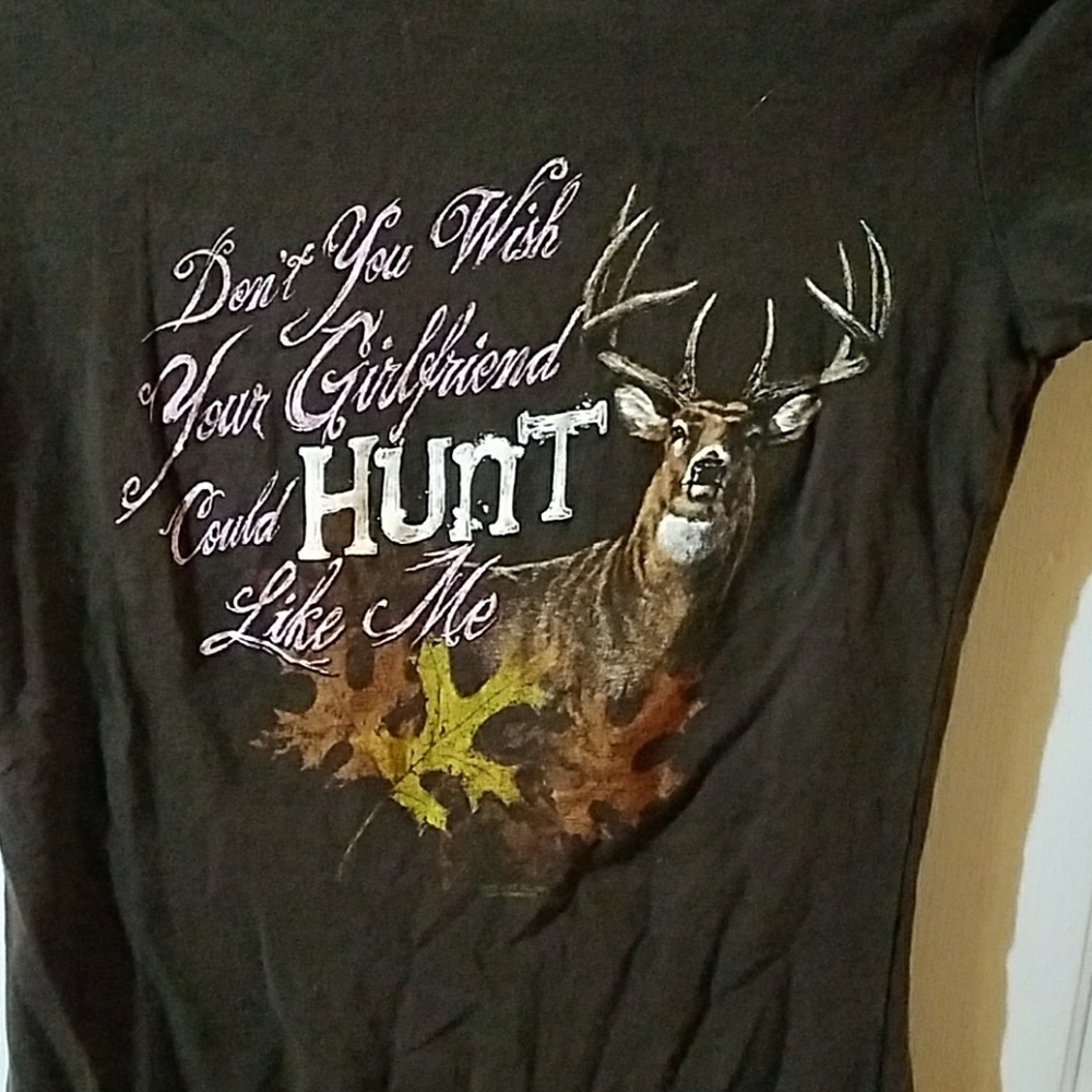 👸👕🏹 Hunt Like Me T-shirt